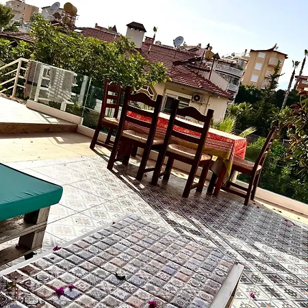 Mit Garten, 500 M Zum Strand, In Der Naehe Der Stadt *